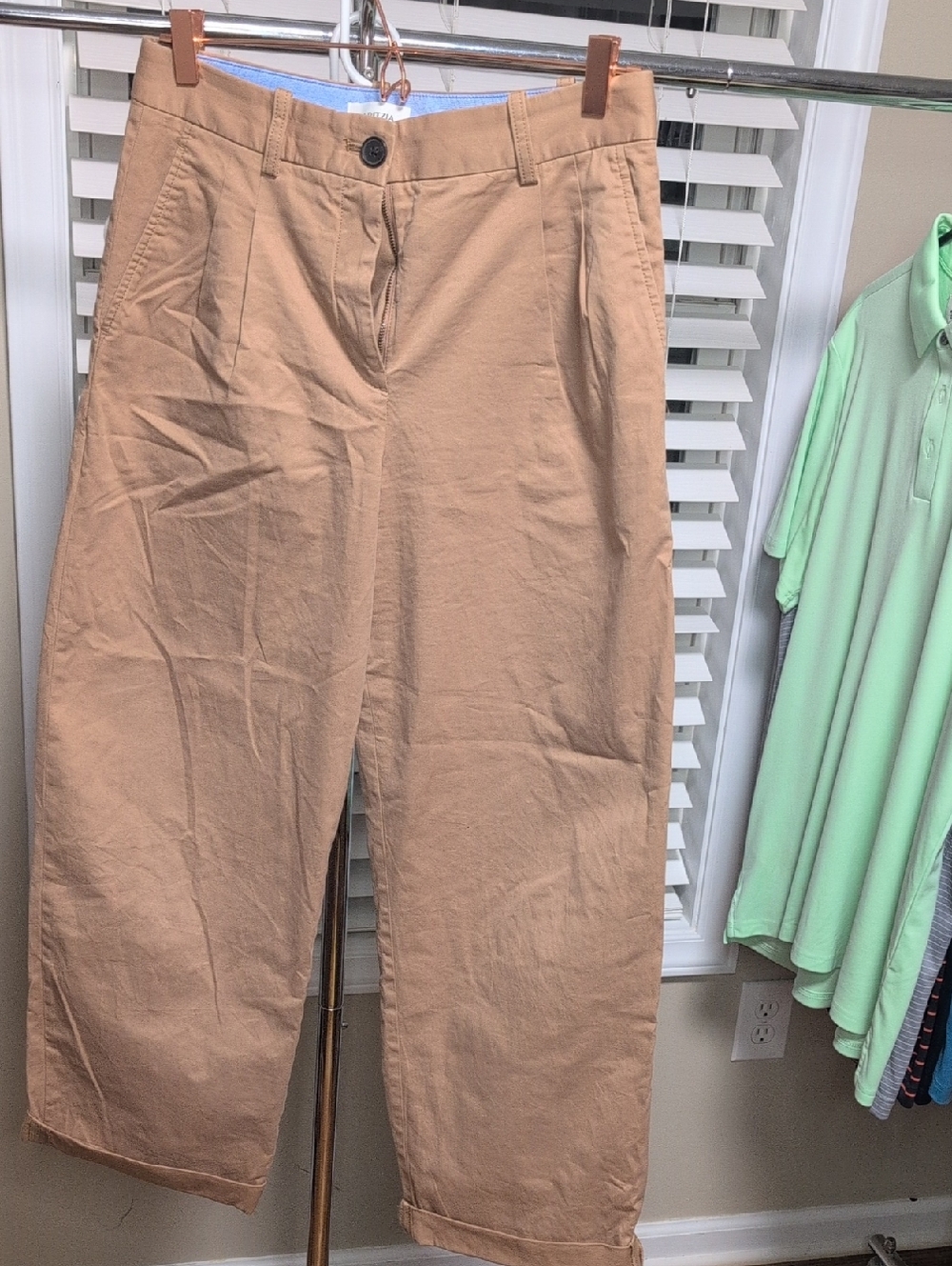 Aritizia Classic Wide-Leg Tan Cropped Pants